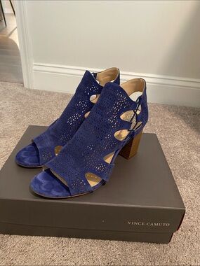 Vince Camuto Navy Cutout Suede Block Heel Sandals